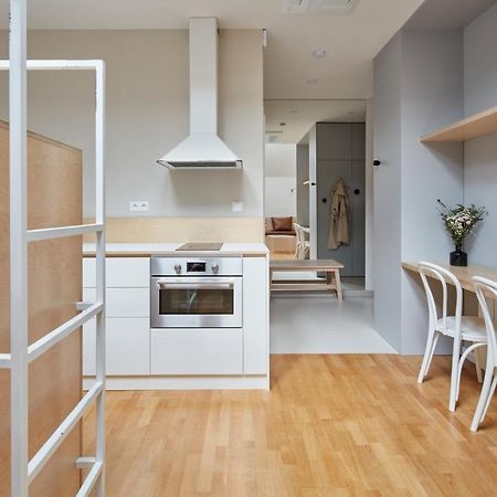 Sunlit Studio Near Wenceslas Square By Prague Days Apartment Exterior photo