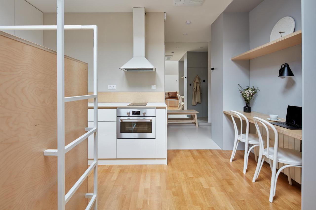 Sunlit Studio Near Wenceslas Square By Prague Days Apartment Exterior photo
